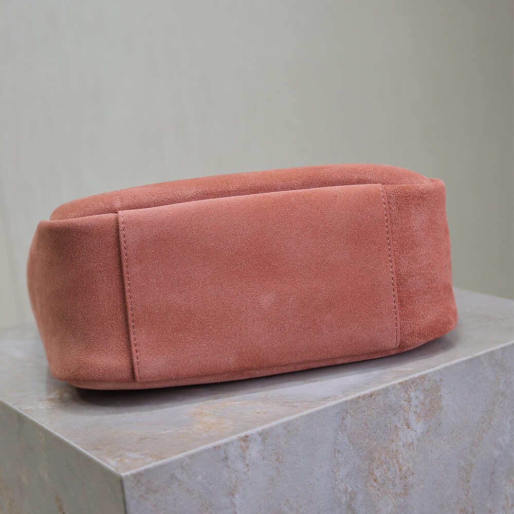 YSL le 5 a 7 supple small suede