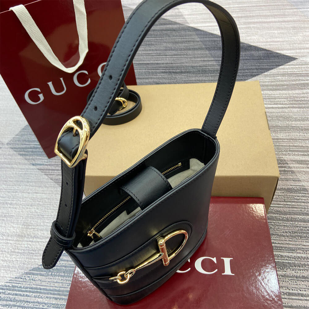 G*u*i 73 mini bucket bag