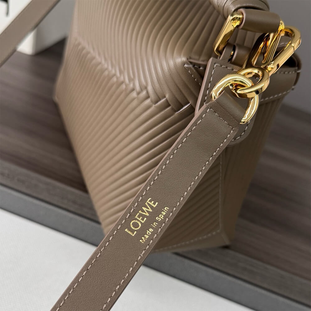 LOEWE Small Puzzle bag in calfskin(HIGH-END GRADE)