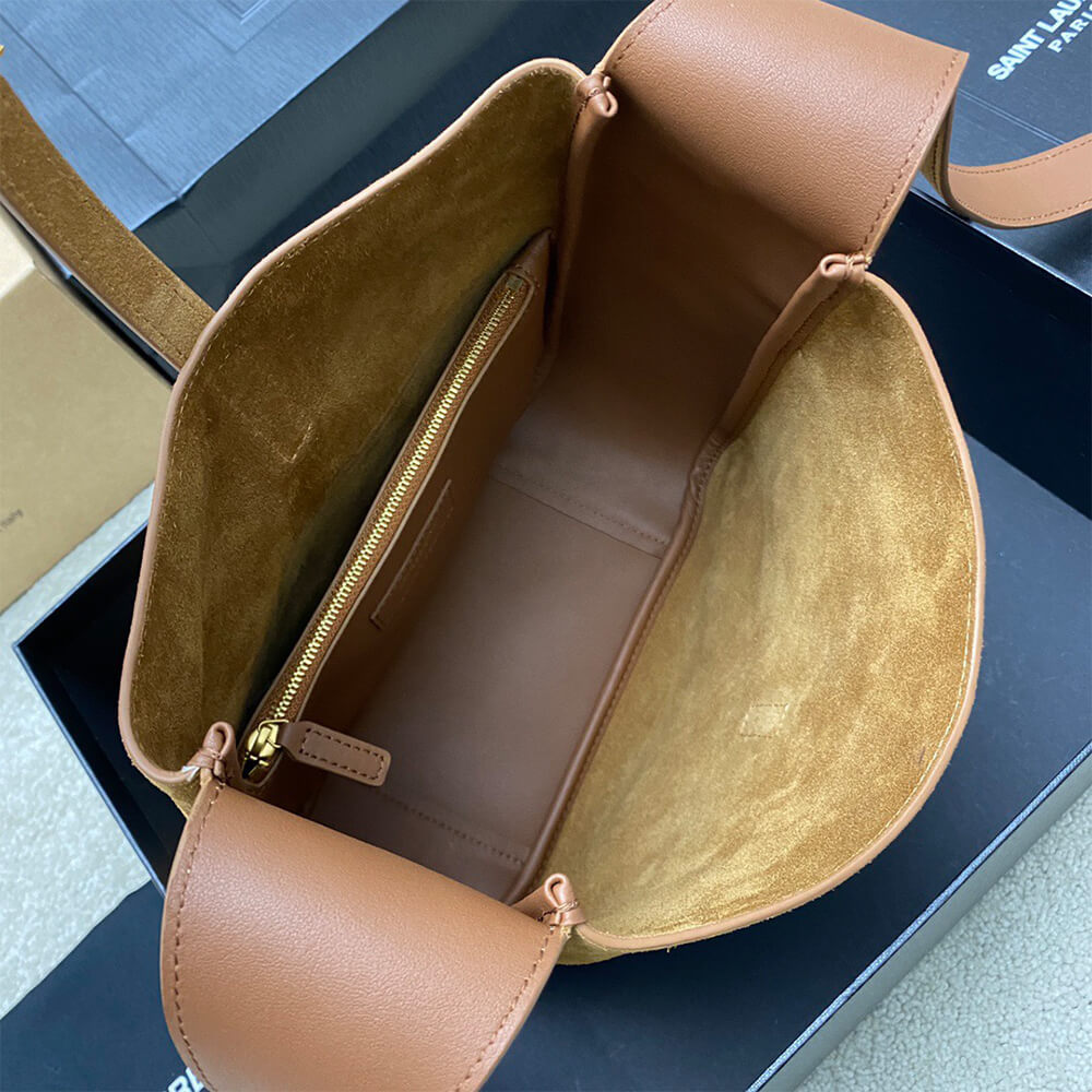 YSL le 5 a 7 supple small suede