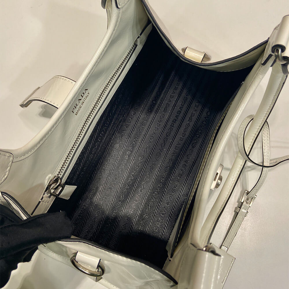 Prada Medium leather tote bag(high-end grade)