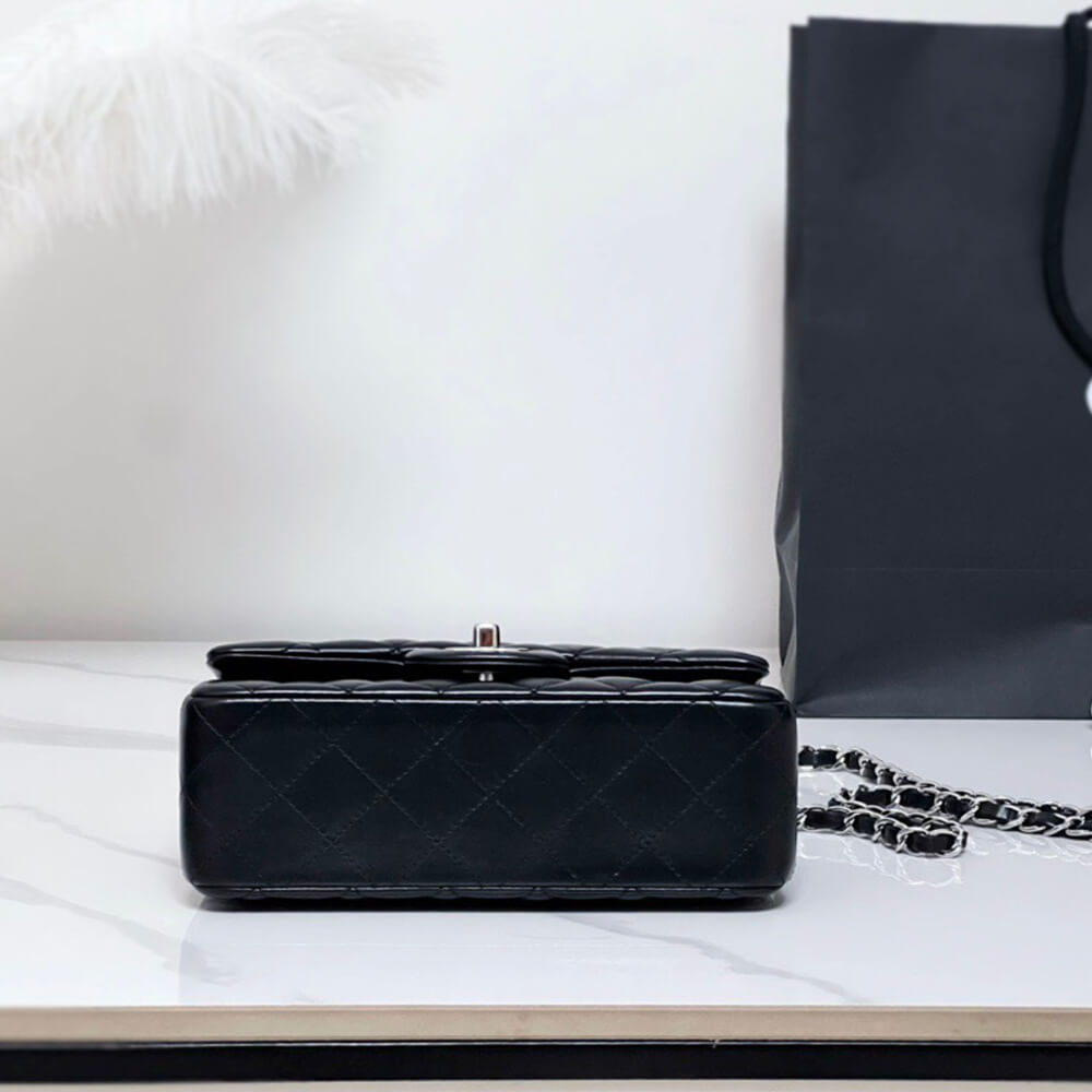 CHANEL MINI FLAP BAG(HIGH-END GRADE)