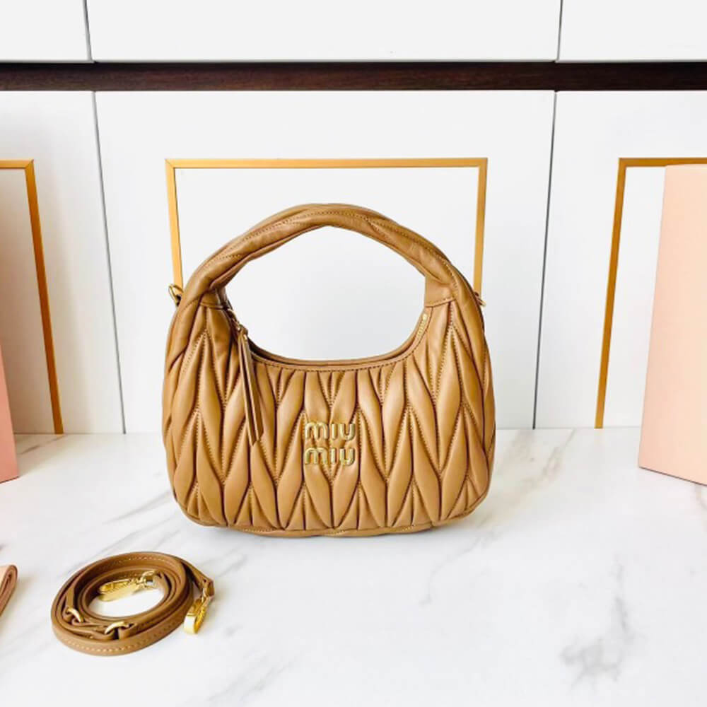 Small Wander matelasse nappa leather hobo bag(HIGH-END GRADE)