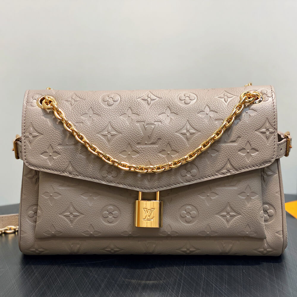 LV Anytime Flap Bag(high-end grade)