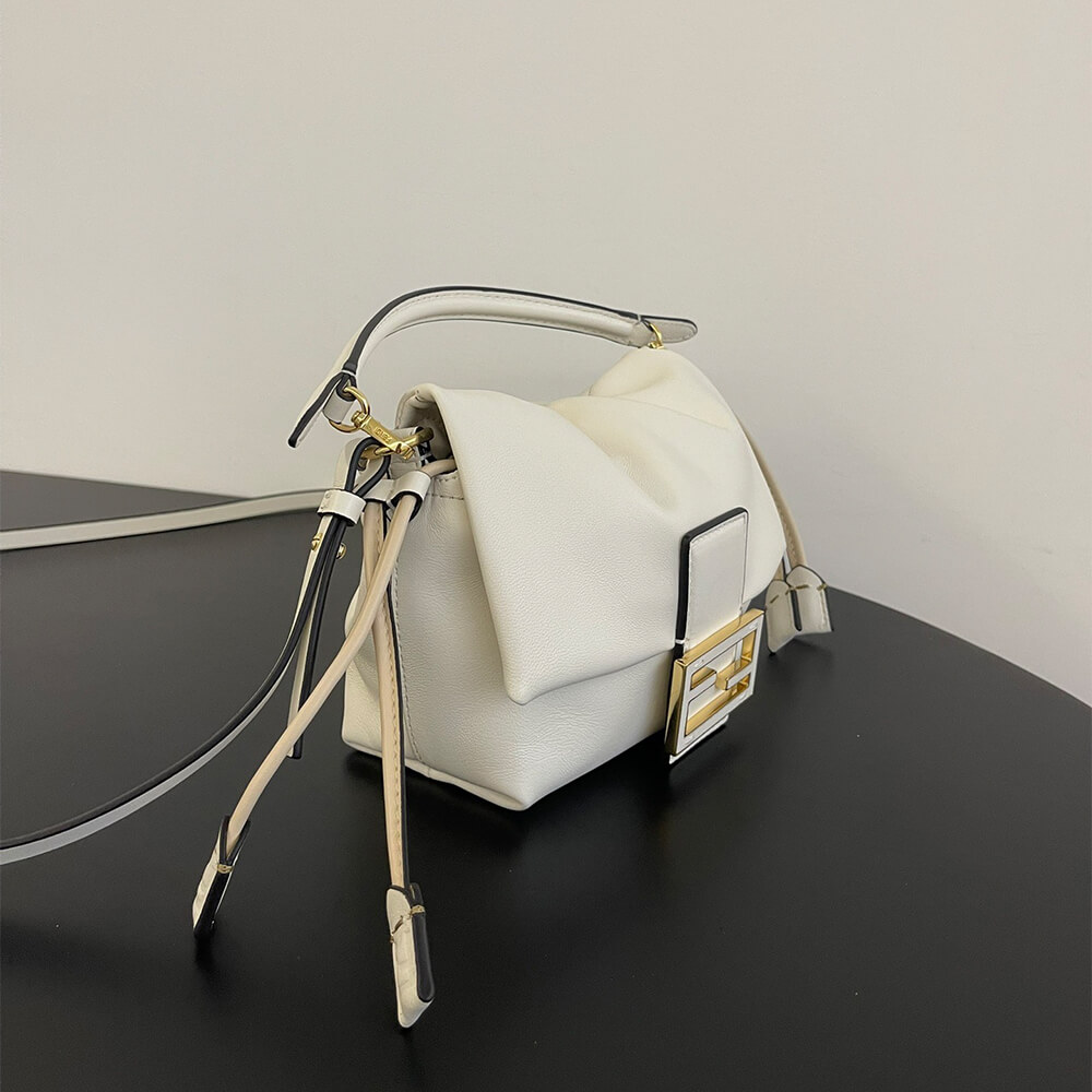 Fendi Mamma Baguette Small(high-end grade)