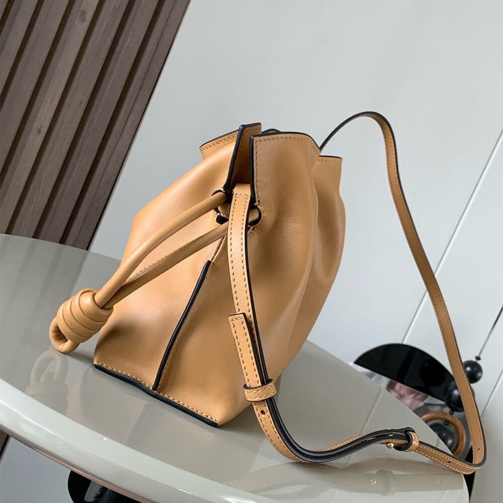 Loewe Mini Flamenco clutch in nappa calfskin(HIGH-END GRADE)