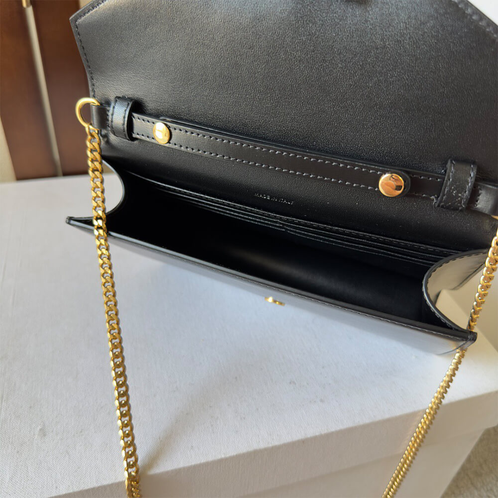 WALLET ON CHAIN MARGO in Shiny calfskin(HIGH-END GRADE)