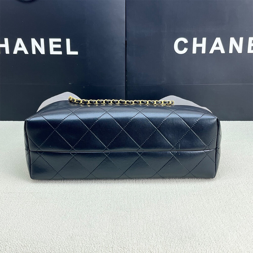 CHANEL Small Tote(high-end grade)