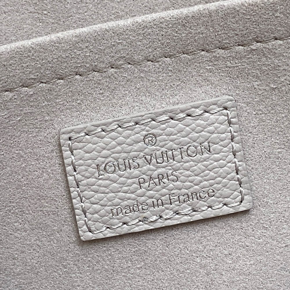 LV OnTheGo East West Chain(HIGH-END GRADE)