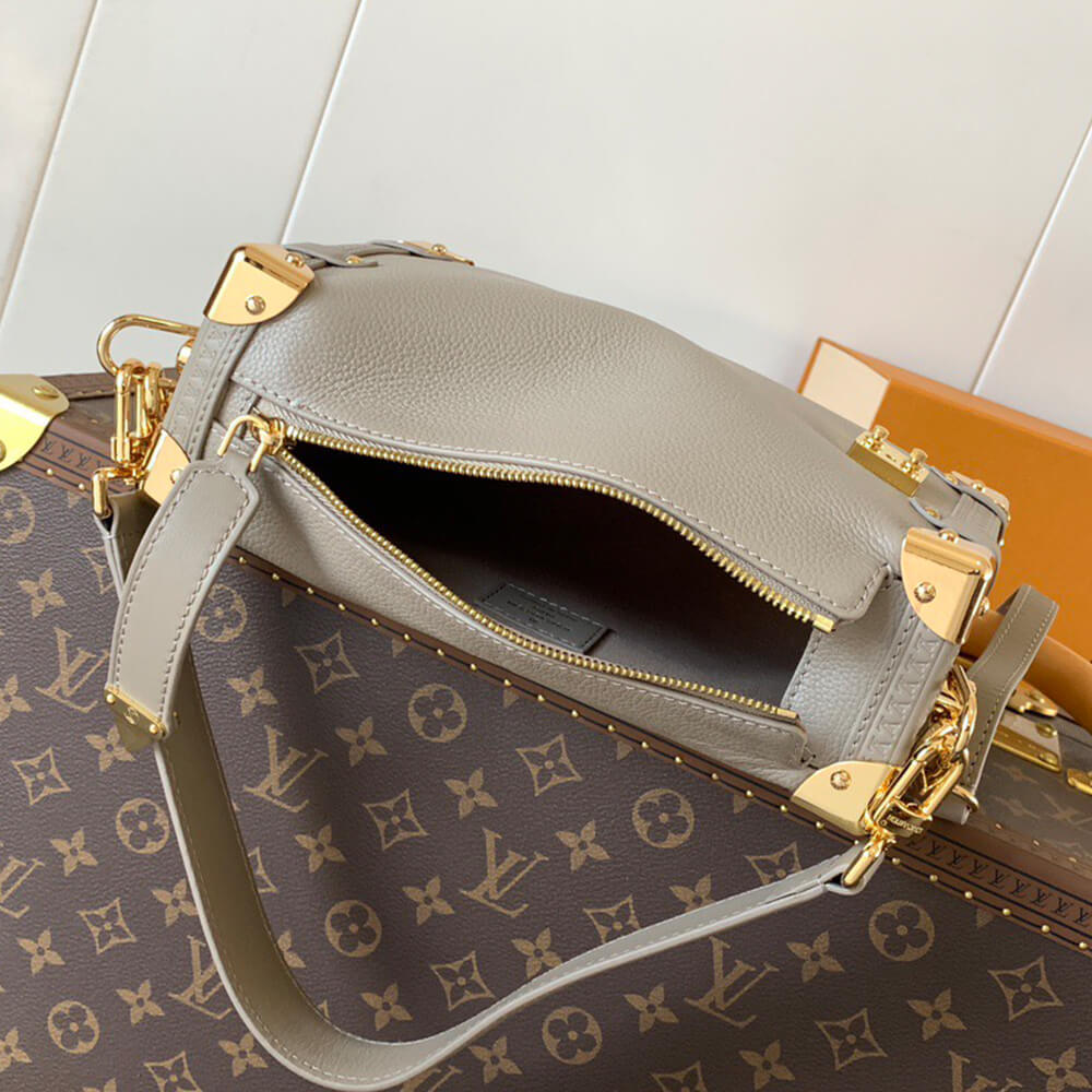 Prada Medium Prada Galleria Saffiano leather bag(HIGH-END GRADE)